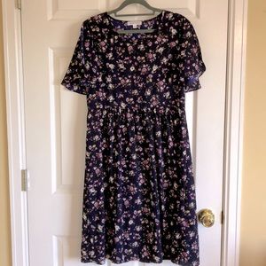 Knee-length dress
